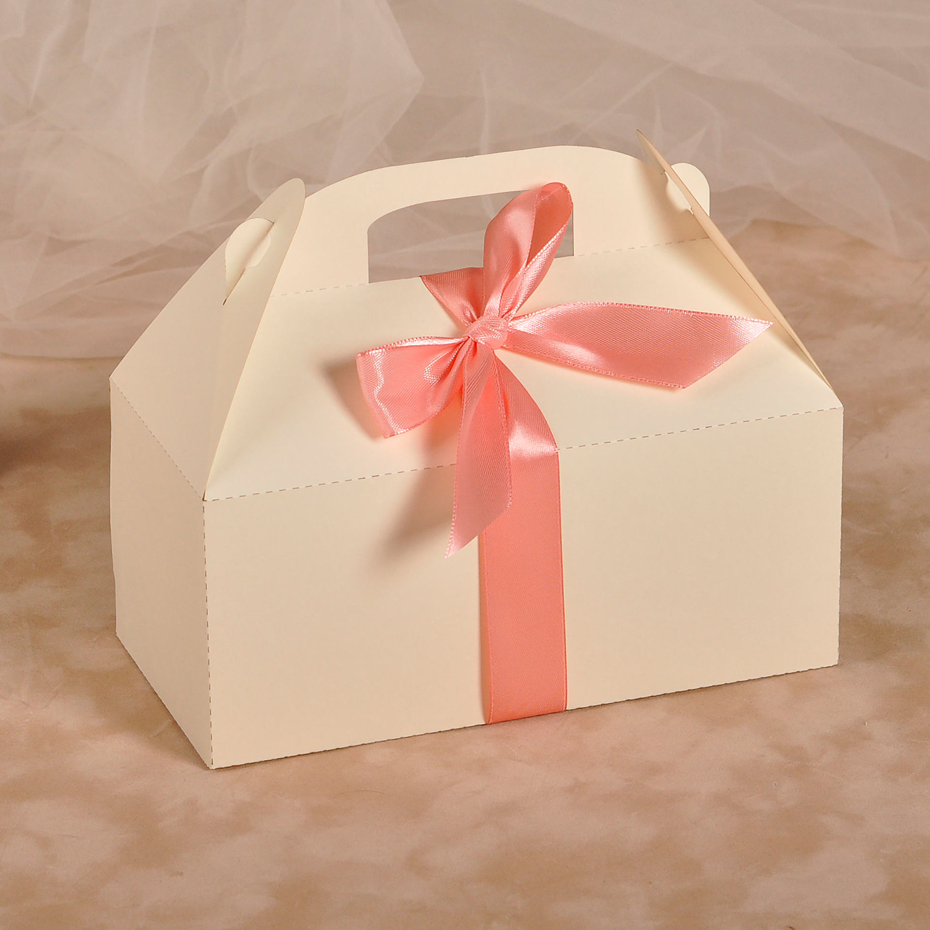 коробочки для тортів на весілля, коробочки для торта на свадьбу, коробочки для каравая, коробочки для каравая на свадьбу, коробочки для свадебного каравая, коробка для солодкого, коробки для солодкого на весілля, коробка на весілля для пляцків, Коробка для сладкого, Коробки для солодкого на весілля, Коробки для гостей та на весільне солодке, Коробочки для солодкого на весілля, Коробочки для солодкого,